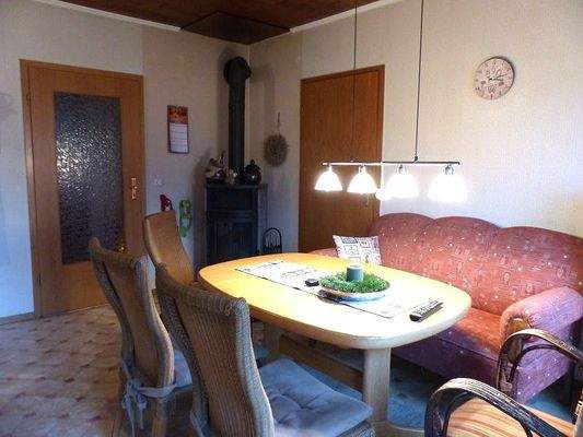 Küche mit Kaminofen