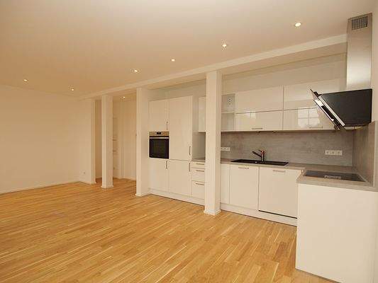 Wohnen mit offener Küche Bild 4.JPG