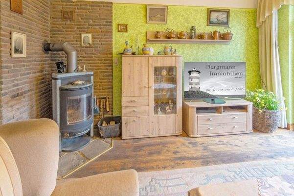 Wohnen mit Kamin Bild 1