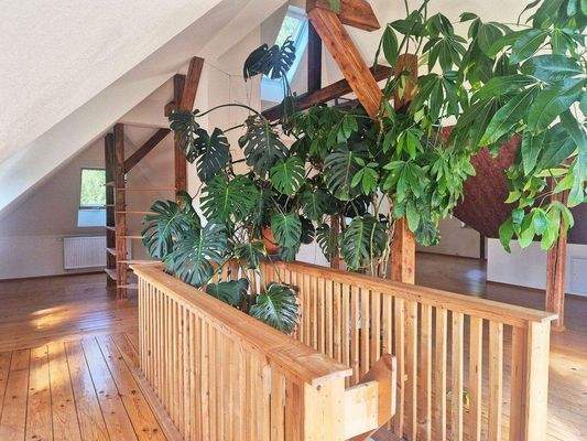 Treppenaufgang Wohnzimmer.jpg