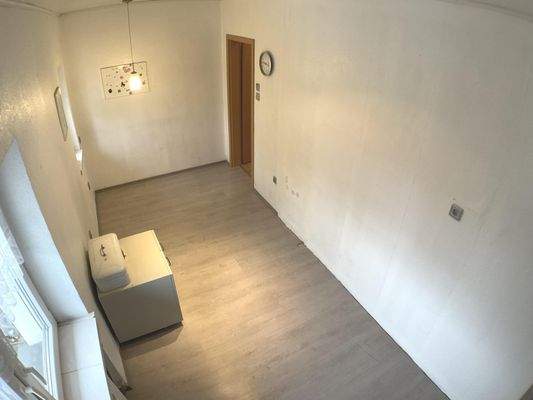 Arbeitszimmer mit Aufgang zum Dachboden