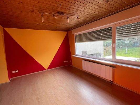 mit Blick in den Garten