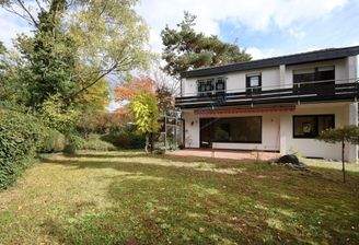 DIREKT AM WALDRAND...