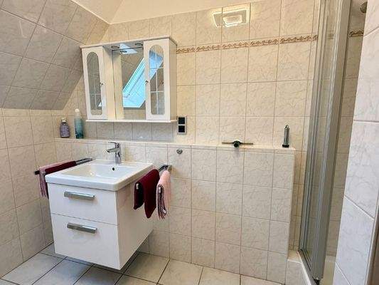 Duschbad im Dachgeschoss