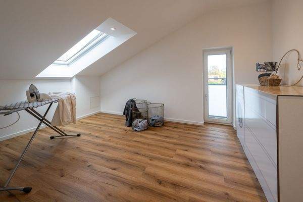 Hauswirtschaftsraum neben der Küche