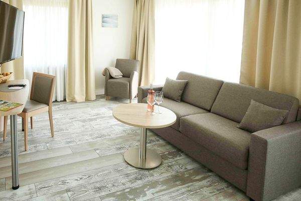 222-Sui Couch1 (1 von 1).jpg