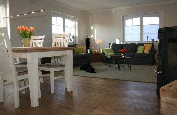 fließend der Ess/Wohnbereich