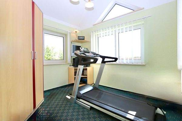 und möglichen Büroraum 