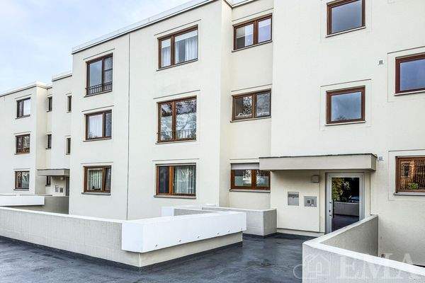 Blick zum Hauseingang