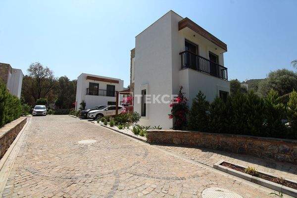 Detached Stylish Houses with Pool and Garden in Bodrum Turkey
