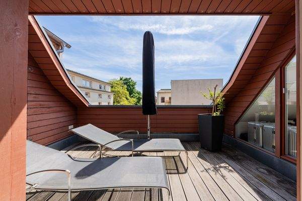With private sun terrace 