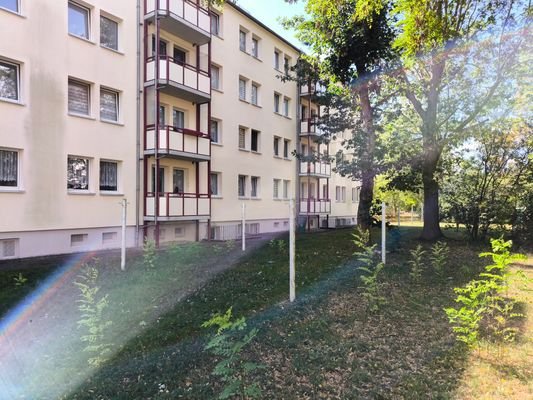 Rückansicht mit Balkon