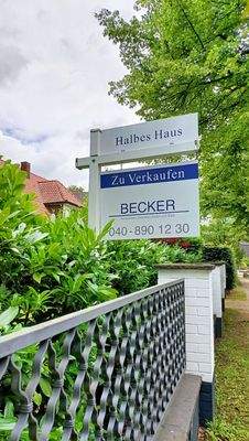 Ein Haus auf dem Haus.jpg