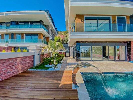 Sea-View Villa with Private Pool in Alanya Tepe