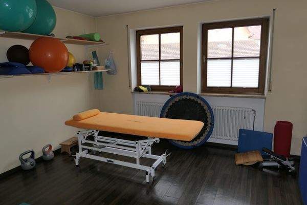 Wohnung/Physiopraxis OG