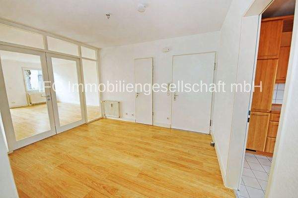 Wohnungsflur mit Abstellkammer