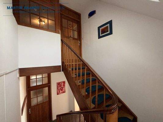 Treppenhaus Zugang DG