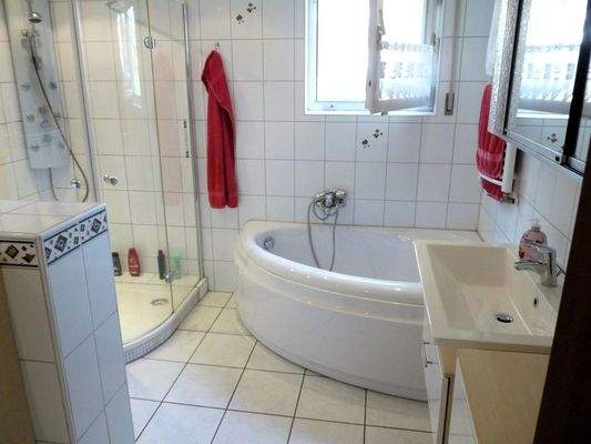 10 UG Bad, Bild 1.JPG