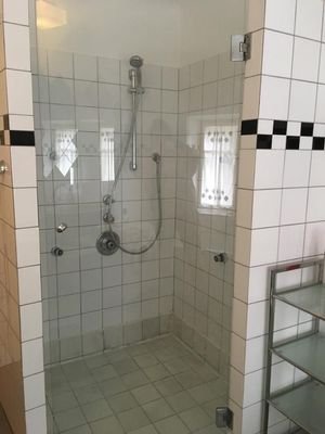 OG Dusche.jpg