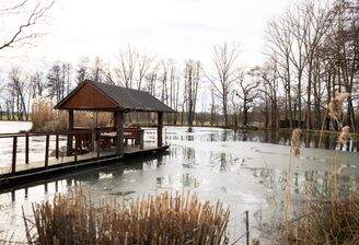 Bootsanleger im Winter