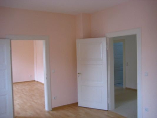 Whg rechts_EG_Zimmer 2+3.jpg