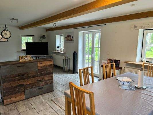 EG - Wohnen, Essen.jpg