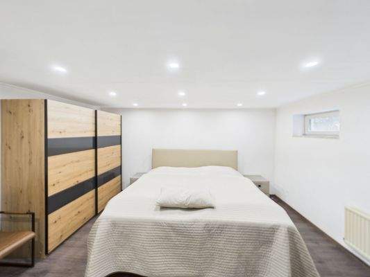 Schlafzimmer 1 - Souterrain