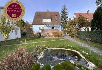 Einfamilienhaus mit schönem Grundstück