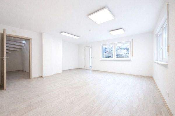 Büro Untergeschoss