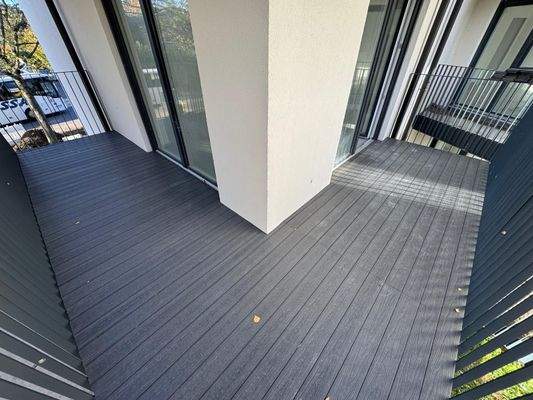 Balkon über Ecke222.jpg