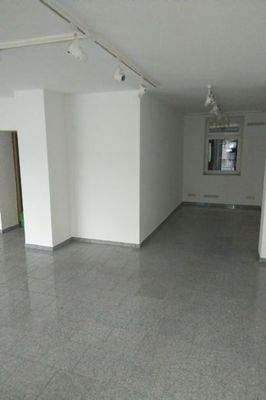 Verkaufsraum rechte Seite