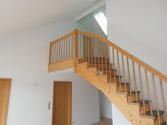 Treppe zur Galerie