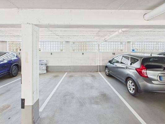 Tiefgaragen Stellplatz
