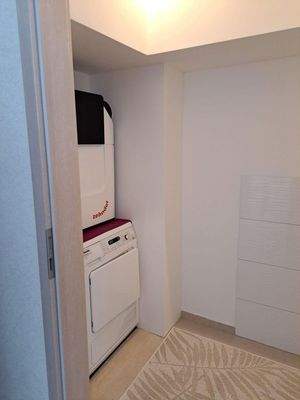 Waschraum Lüftung-Trockner