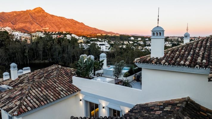 Photo: Duplex Penthouse in Nueva Andalucia