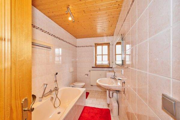 Badezimmer (Einliegerwohnung) 