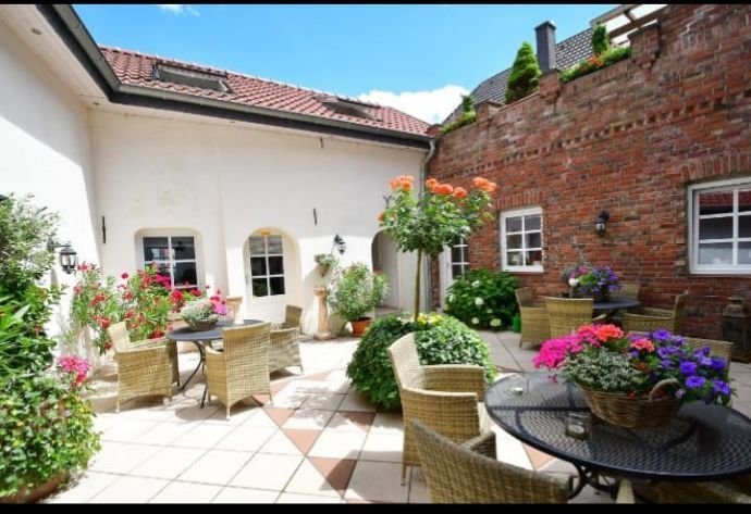 Wunderschönes Haus mit 3 Ferienwohnungen und Laden. Ideal für Mehrfamilienhaus oder Anlageobjekt