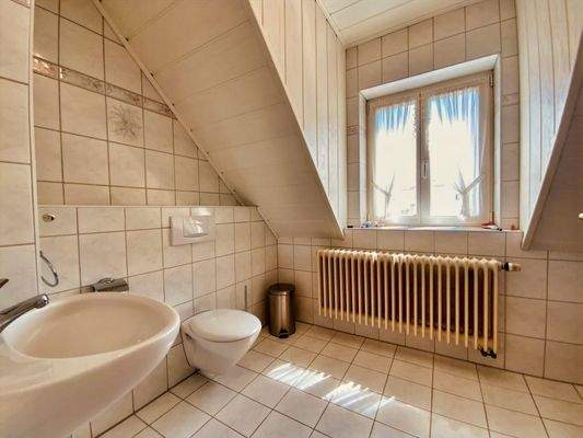 2. Badezimmer OG mit Dusche
