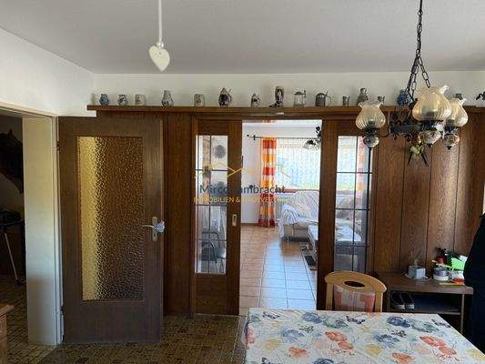 Blick ins Wohnzimmer EG