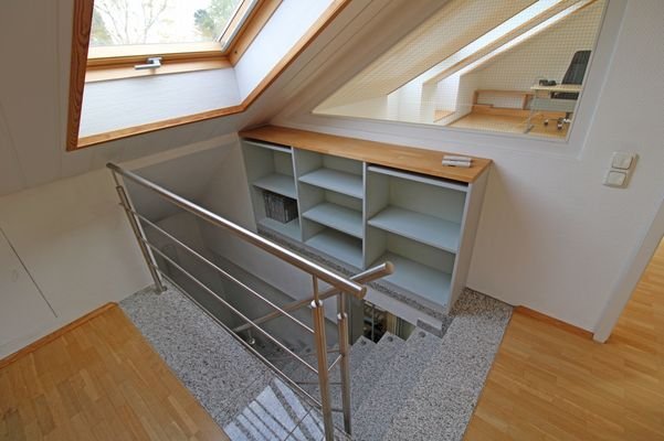 Treppenaufgang zum Dachgeschoss