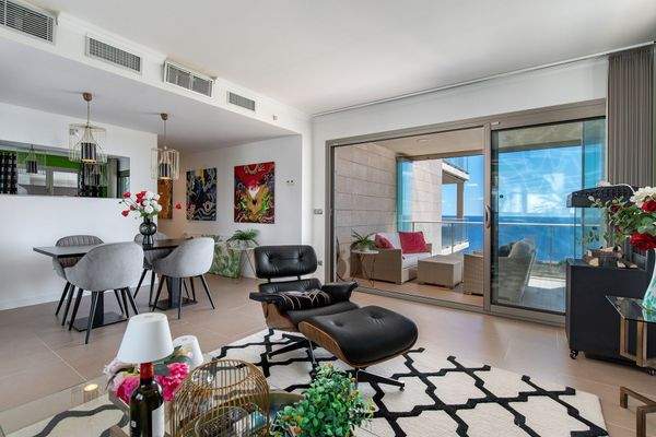 Offener Wohn-und Essbereich