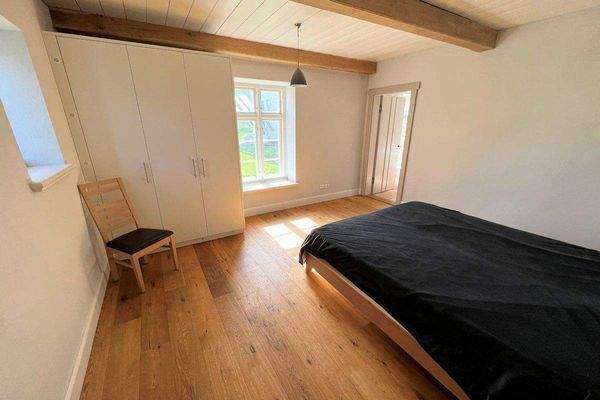 Schlafen im EG (linke DHH)