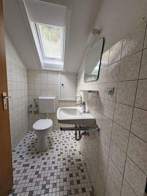 Hinterhaus Badezimmer Dachgeschoss