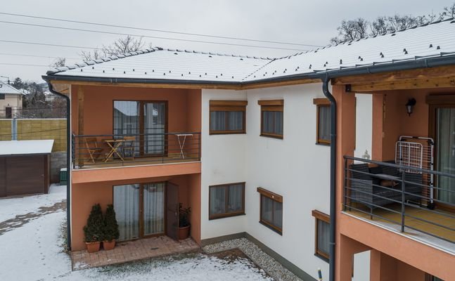 Wohnung Balaton außen Winter.jpg