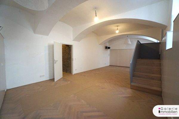 Straßenseitiger Raum