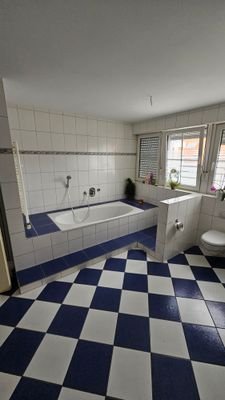 Badezimmer Badewanne.jpg