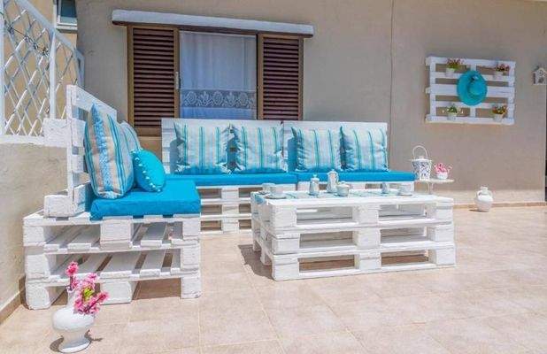 Kreta, Misiria: Großes Haus mit 3 einzelnen Apartments zu verkaufen