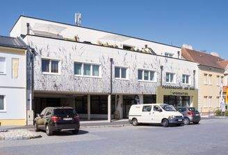 Podersdorf, Hauptstr_4-8