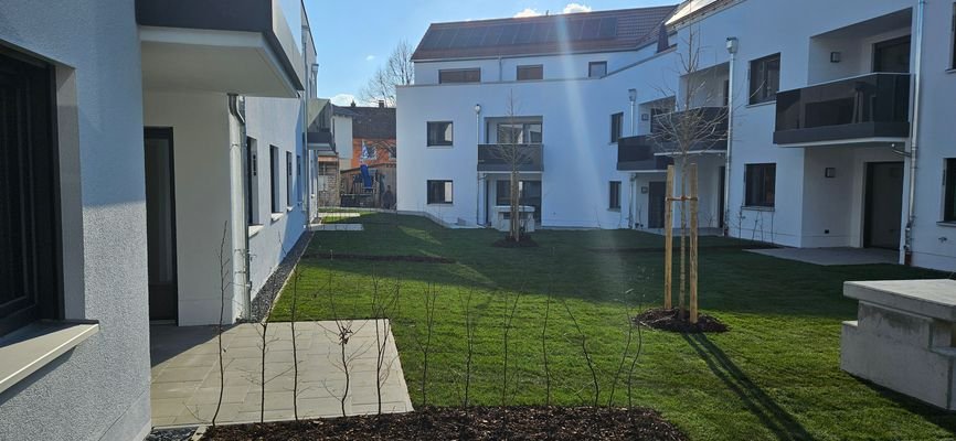 Sonnige Wohnung mit Balkon