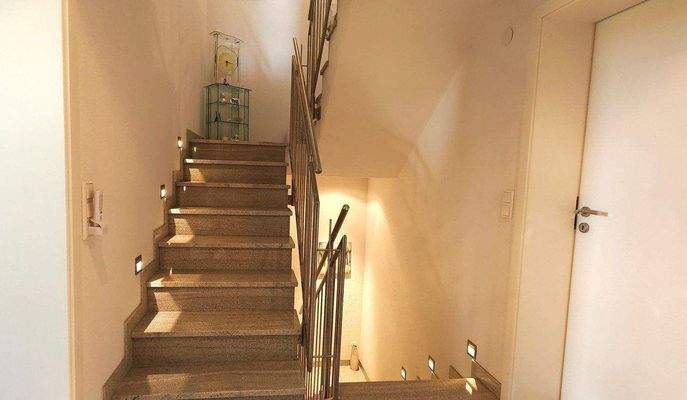 Treppen-Aufgang - DG 